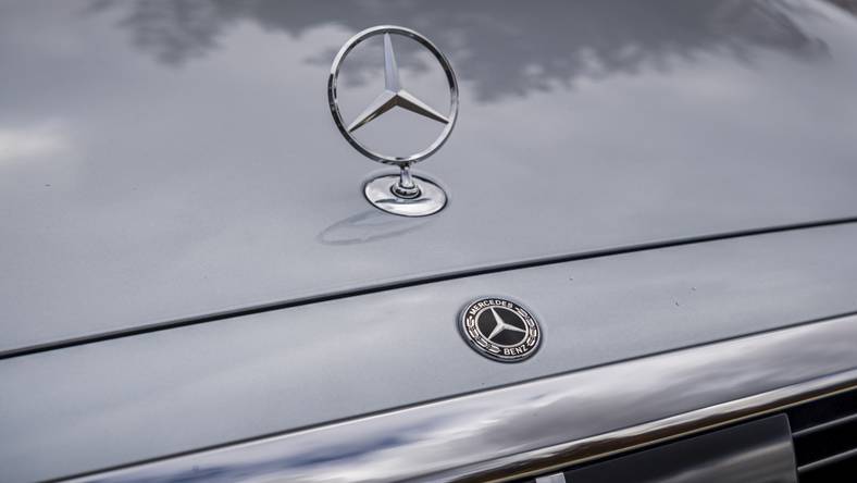 Daimler dzieli się na dwie firmy MercedesBenz i Daimler