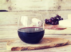 Nie tylko chroni przed zaćmą - nalewka z aronii. PRZEPIS