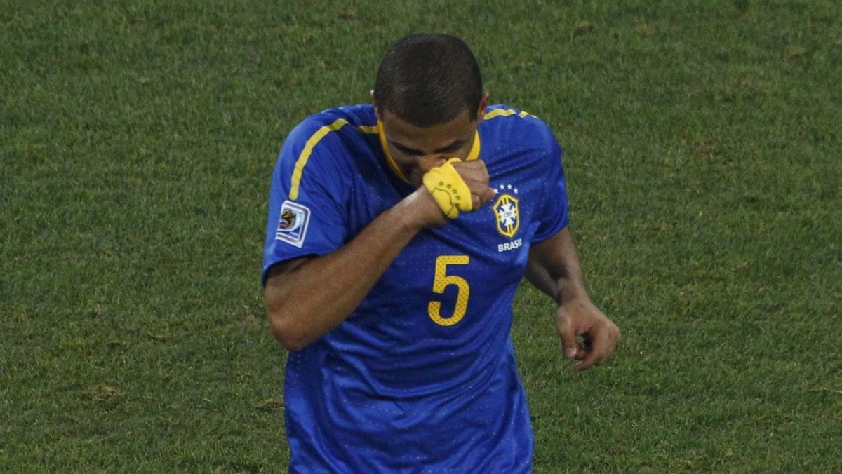 Pomocnik reprezentacji Brazylii Felipe Melo stwierdził, że w meczu ćwierćfinałowym z Holandią, które "Canarinhos" przegrali 1:2, jego samobójczy gol był wynikiem głośnych wuwuzeli.
