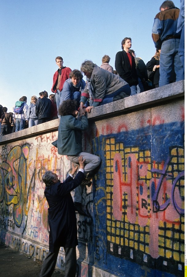 MUR BERLIŃSKI 20 ROCZNICA