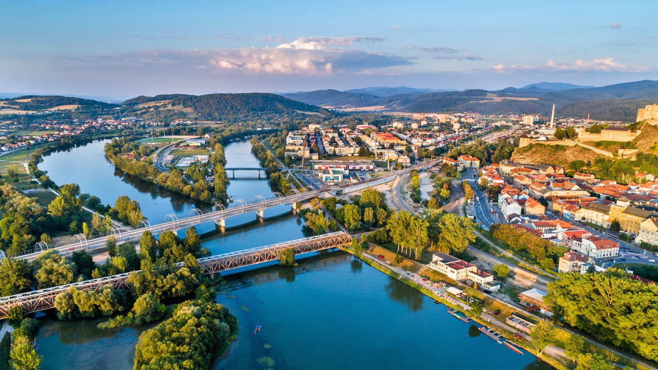 Trenčín sa stal európskym hitom, v prestížnom rebríčku porazil desiatky metropol.