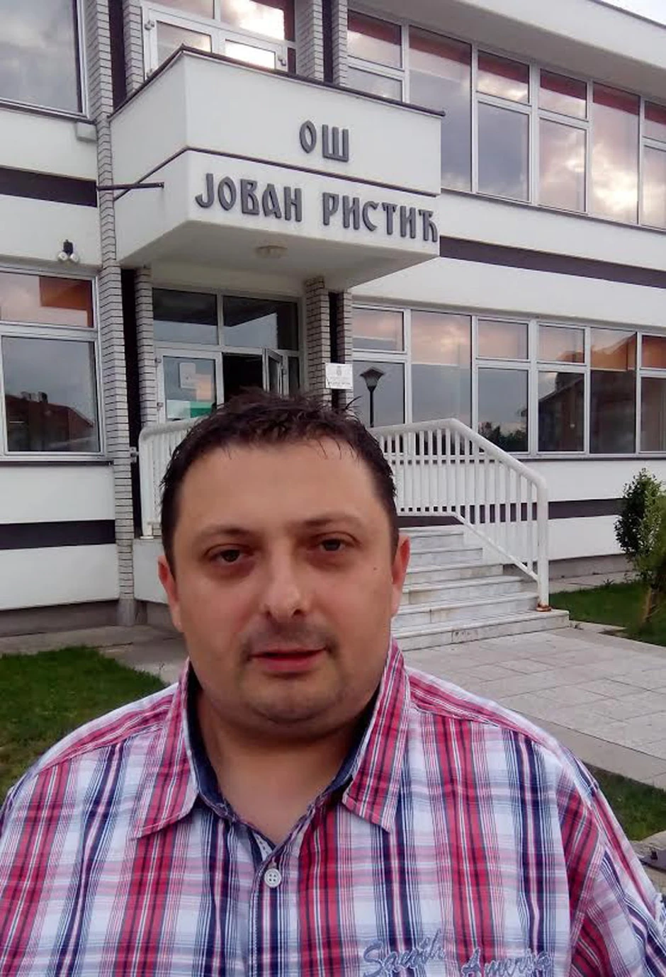 Aleksandar Joavnović se pita koja su prava roditelja jer škola ne dozvoljava bojkot