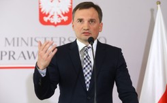 Mocne słowy Ziobry o decyzji KE. 'Brak profesjonalizmu, pokaz nonszalancji'