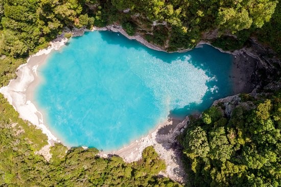 Frying Pan Lake, New Zealand 2
