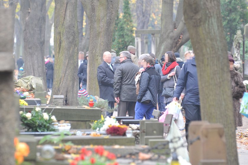 Prezydent Bronisław Komorowski z rodziną był 1 listopada na Powązkach