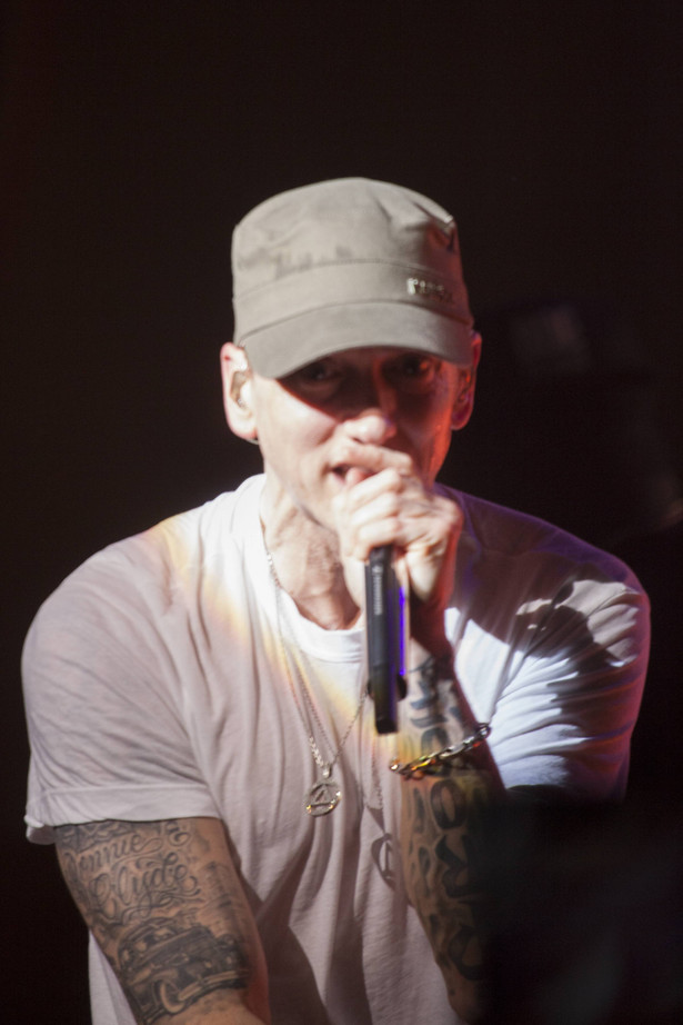 Eminem bogiem rapu i wielkim bratem jednocześnie – najnowszy klip!