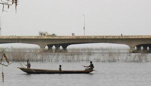 Man accused of stealing bags of cement drowns in Lagos lagoon while escaping arrest