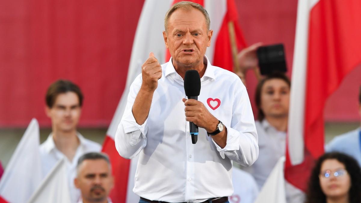 Donald Tusk rusza z ofensywą. "Wyrzucimy PiS za Wisłę"