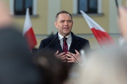 szokująco wysokie nagrody w kancelarii prezydenta. tyle wypłacono za kadencji nawrockiego