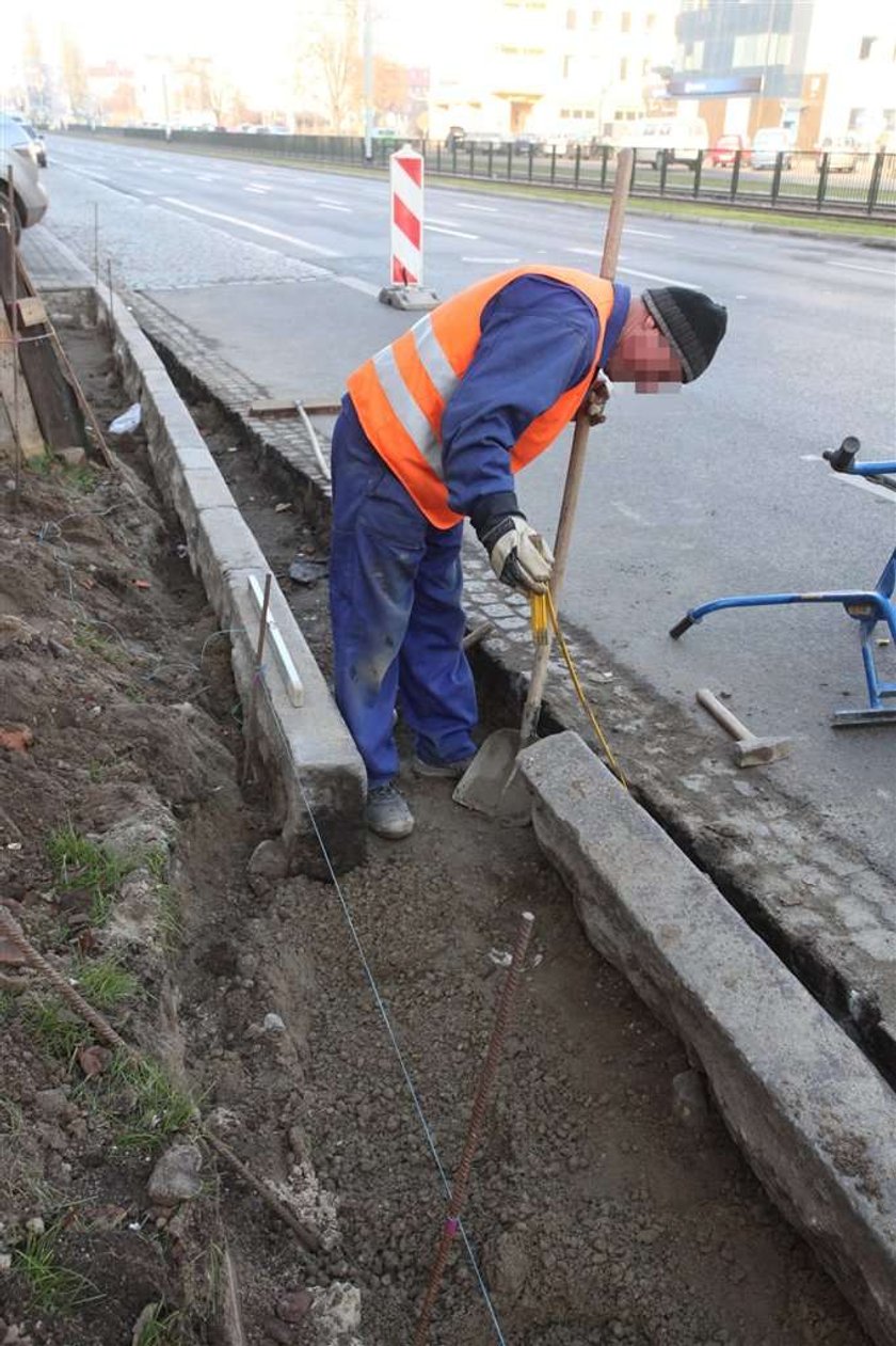 Poprawiają fuszerkę na Grunwaldzkiej