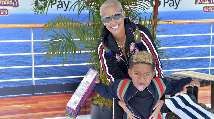 Amber Rose fiával, Sebastian Taylor Thomaz-zal /Fotó: Northfoto