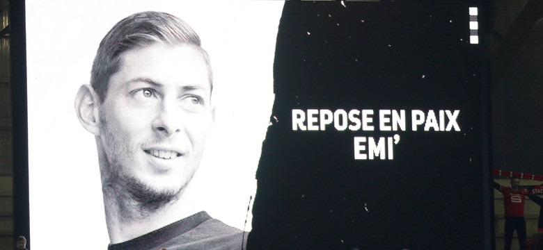 Trumna ze zwłokami Emiliano Sali przetransportowana do Argentyny