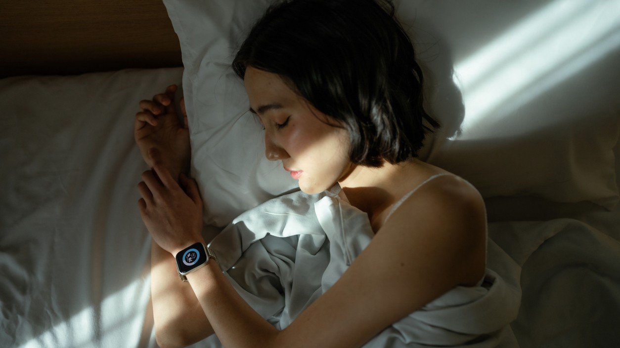 Robí nás spánok skutočne krajšími?