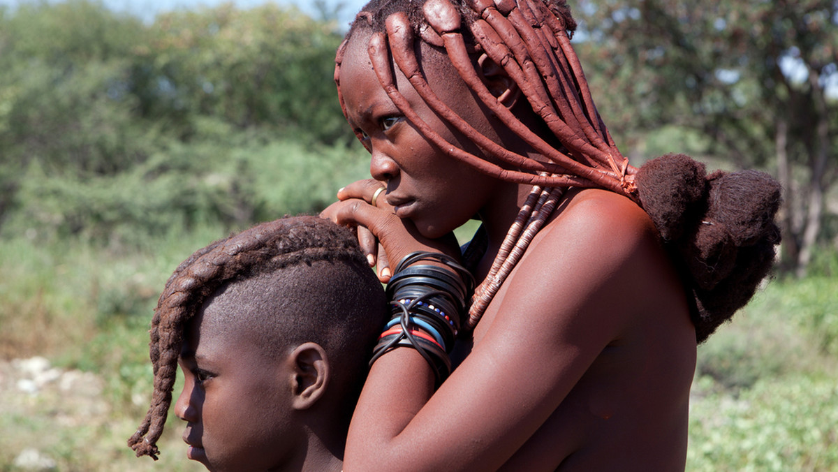 Naszyjniki afrykańskich plemion Himba i Herero, czaszki ssaków oraz wyniki badań związanych z poszukiwaniem w Afryce nowych gatunków owadów prezentowane są na wystawie "Kierunek Namibia" w Muzeum Górnośląskim w Bytomiu.