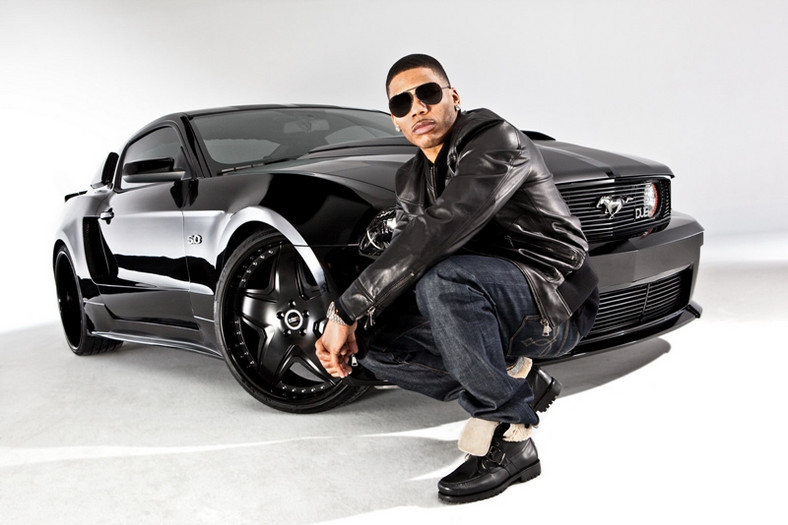 Nelly i jego nowy Mustang