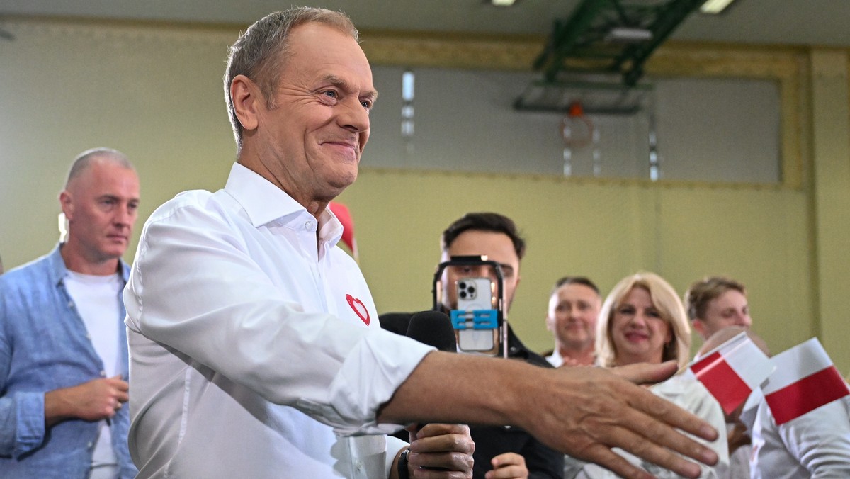 Przewodniczący Platformy Obywatelskiej Donald Tusk podczas otwartego spotkania z mieszkańcami Rzeszowa