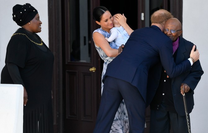 Arči u maminom naručjuu  