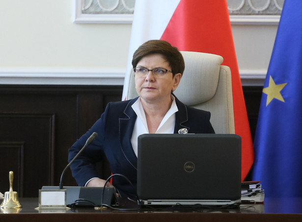 Beata Szydło o "coraz ważniejszych wątkach" na komisji reprywatyzacyjnej