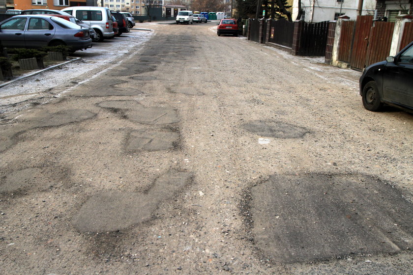 Wreszcie będzie normalny dojazd na cmentarz na Naramowicach!