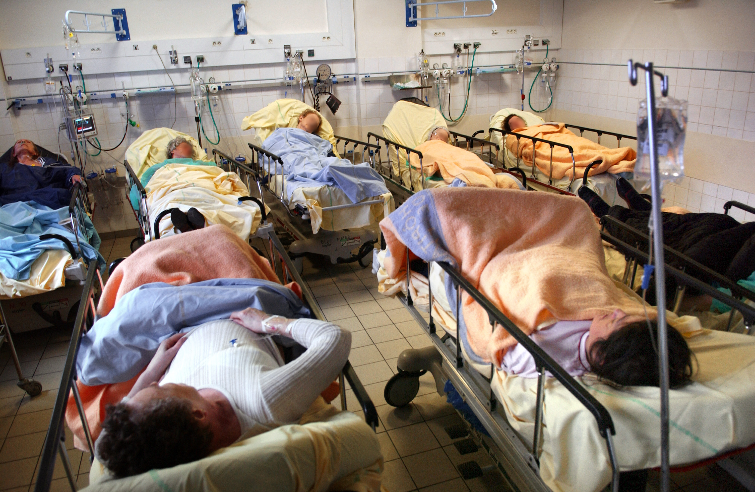 La grippe, la neige et la grève : +40% d'activité aux urgences françaises