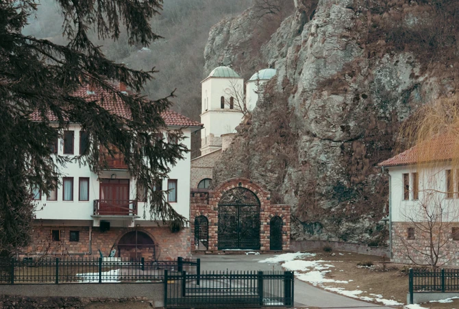 Manastir Gornjak u Homolju i misteriozna voda koja se pojavljuje baš na Đurđevdan zbunjuju naučnu zajednicu