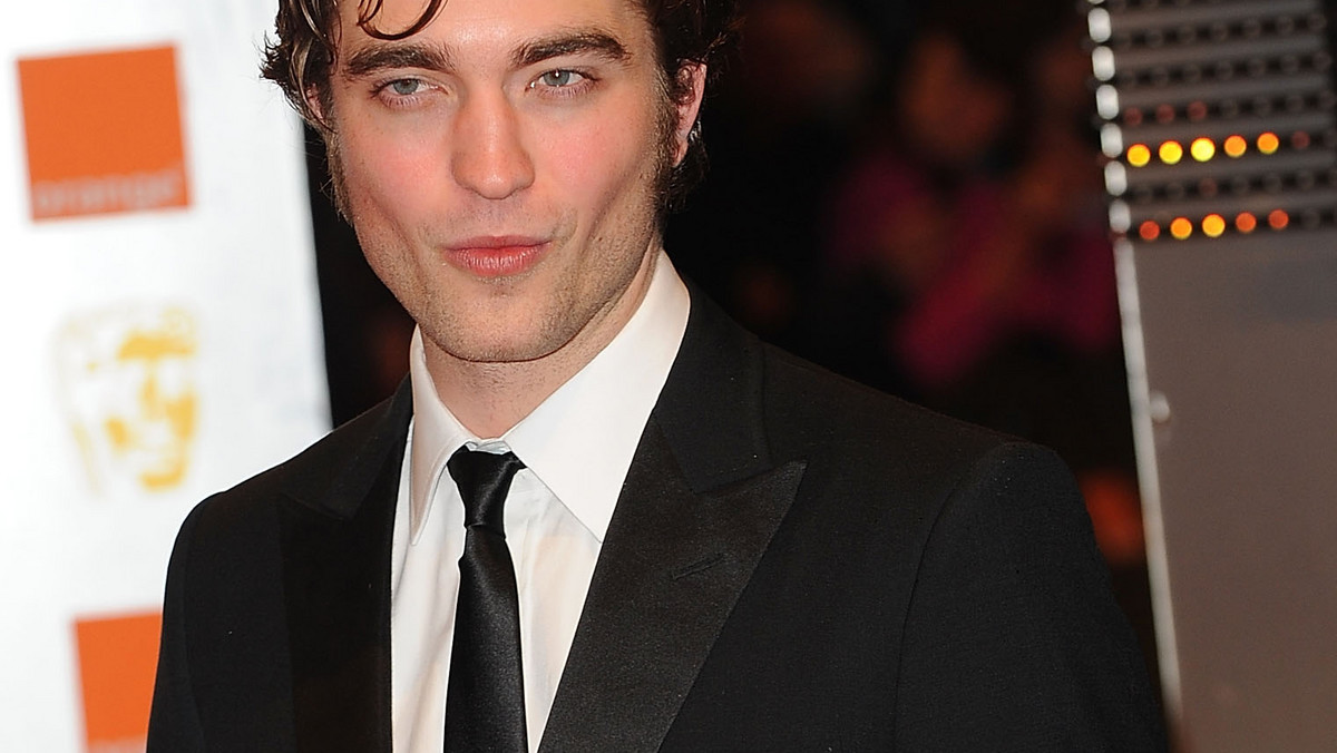 Robert Pattinson na gali BAFTA