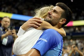 Srbija i svet videli su kako je TARA ĐOKOVIĆ navijala za svog tatu i svi uglas kažu: "MA, ISTI NOLE! OVO JE PRESLATKO!", 3 dokaza da GENETIKA radi svoje i ne može da bude LEPŠE