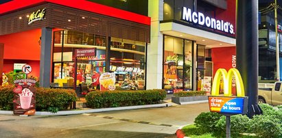 Bezdomny pracownik McDonald's spał w restauracji