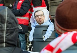 Atak na dom ministra rolnictwa. Policja wkroczyła do akcji