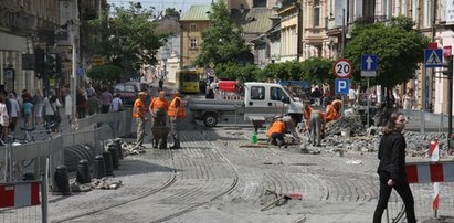 W centrum pracują, a reszta się leni