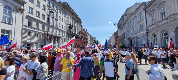 Marsz 4 czerwca. Rzecznik PiS: Nie słyszałem, aby z marszu opozycji coś konkretnego wyniknęło dla Polaków