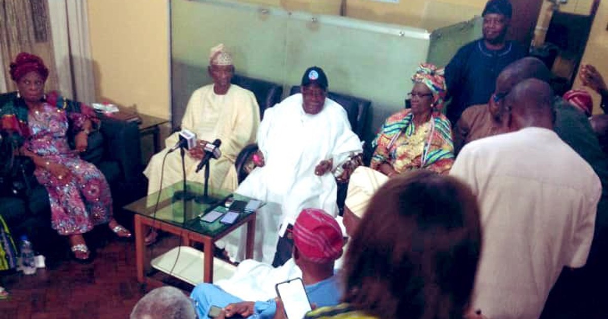 Bode George meets APC leaders, says nothing personal against Tinubu - Vimarsana News