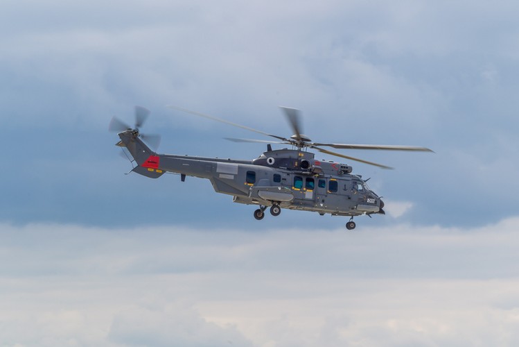 Zapowiedział, że w Łodzi powstanie w jak najszybszym czasie linia produkcyjna, która będzie dokładnym odzwierciedleniem linii znajdującej się w Marignane we Francji. Zgodnie z umową, silniki będą budowane w Dęblinie. <br><br>fot. (pj/cat) PAP/Paweł Jaskółka