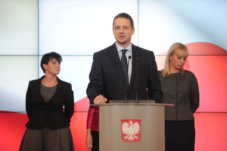 Boniego w Ministerstwie Administracji i Cyfryzacji zastąpi europoseł PO Rafał Trzaskowski. <a href=