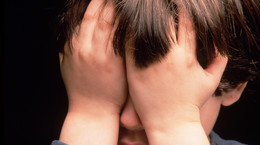 Dziecięcy wstyd - skąd się bierze i jak sobie z nim poradzić?