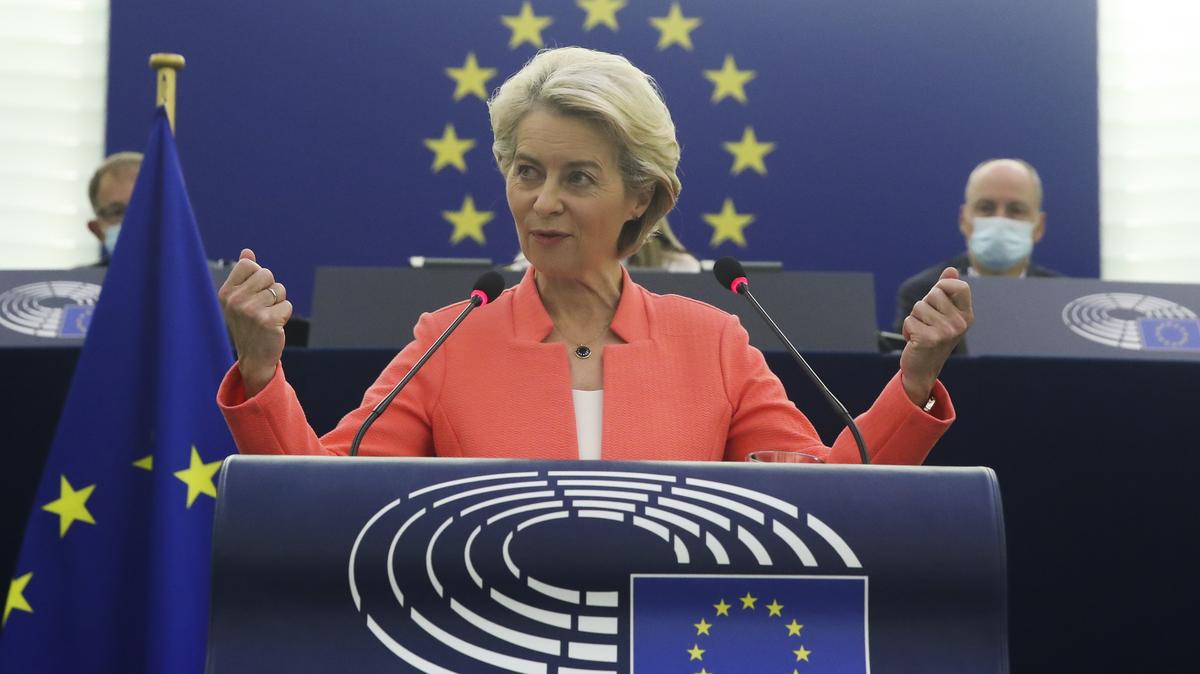 Ursula von der Leyen: az EU újabb szankciós csomagot javasolt Oroszországgal  szemben - Blikk