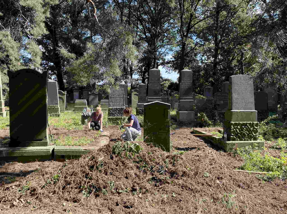 Inwentaryzacja zabytkowego cmentarza żydowskiego w Koźminie Wielkopolskim – ostatni etap, fot. Stowarzyszenie Krotochwile