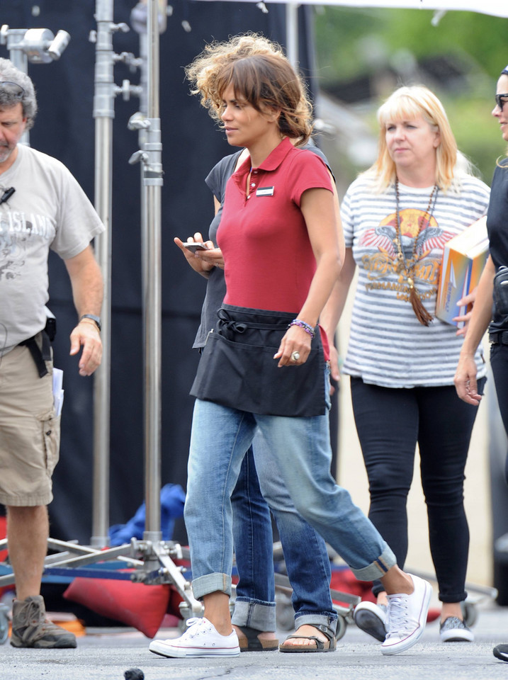 Naturalna Halle Berry na planie nowego filmu