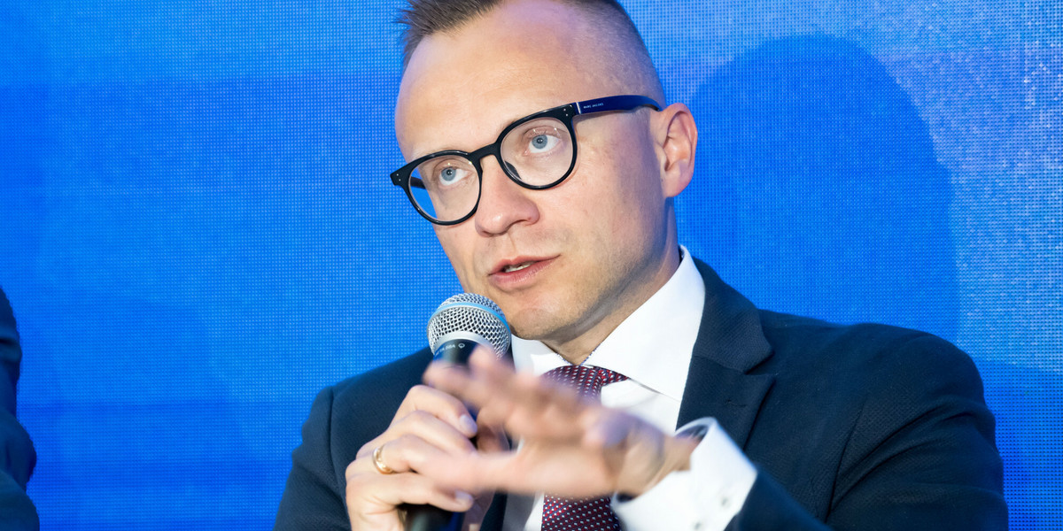 Wiceminister finansów Artur Soboń.