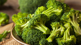 Brokuł - składniki odżywcze i wpływ na zdrowie. Jak przyrządzić brokuł?