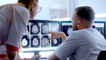 System jest patologiczny, nie lekarze. Rząd znalazł kozła ofiarnego