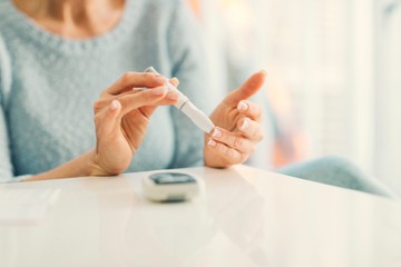 Cukorbetegség: 60 éves kor előtt nagyobb miatta a demencia kockázata