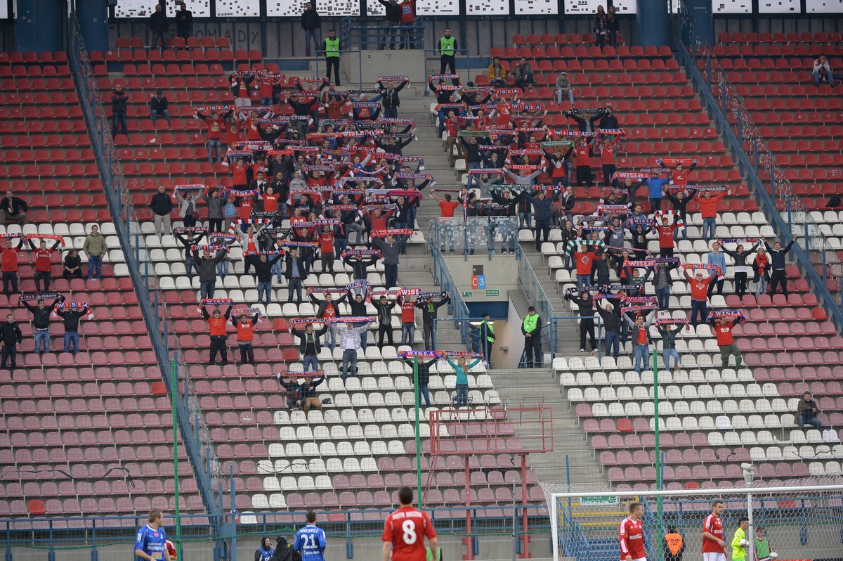 T-Mobile Ekstraklasa: Wisła na trzy tygodnie straciła Głowackiego