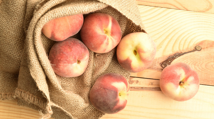 Így varázsolhatjuk puhává a kemény gyümölcsöket / Fotó: Shutterstock