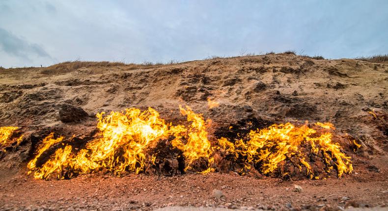 The burning mountain of Yanar Dag [Shutterstock/Bream]