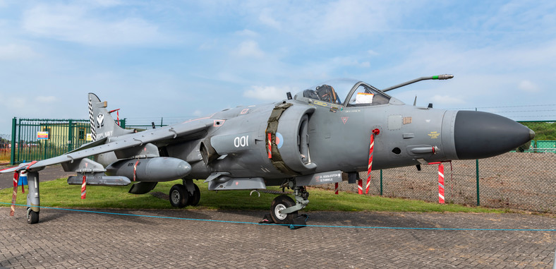 McDonnell Douglas AV-8B Harrier II