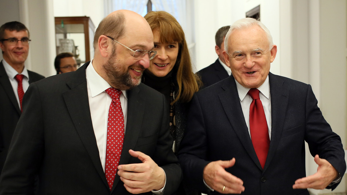 O przyszłorocznych wyborach do Parlamentu Europejskiego rozmawiali w piątek w Warszawie: lider SLD Leszek Miller i szef europarlamentu, niemiecki socjaldemokrata Martin Schulz. Schulz przyjechał do stolicy na spotkanie sekretarzy generalnych PES.