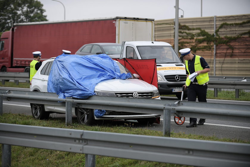 Tragedia pod Warszawą. Oderwany fragment bariery zabił kobietę