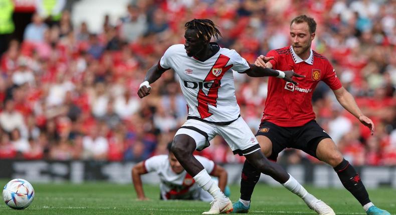 Pathé Ciss (Rayo Vallecano) - Christian Eriksen -Manchester United)