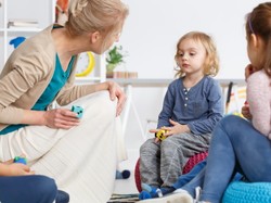 Nowe wymogi dla nauczycieli na pięć minut przed zmianą władzy